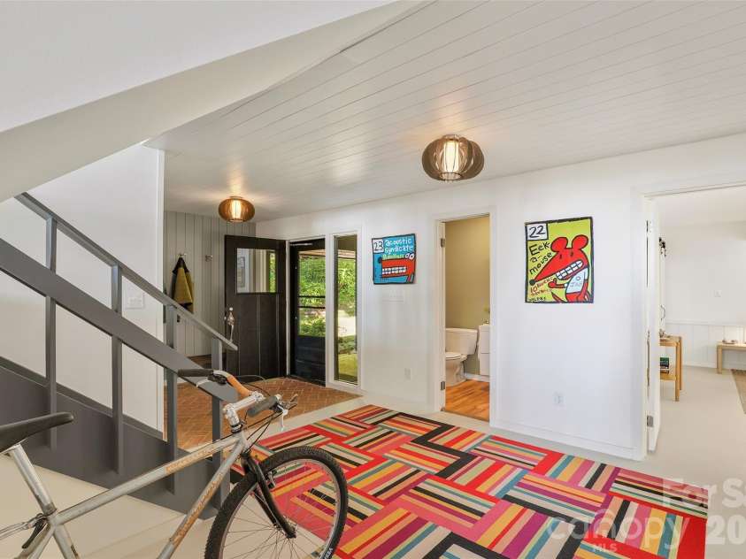 911 Green Hill Road, Brevard, NC 28712.  MLS# CAR4391407, YatesRealty ID 32029. 