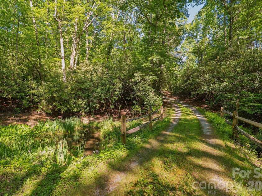 911 Green Hill Road, Brevard, NC 28712.  MLS# CAR4391407, YatesRealty ID 32029. 