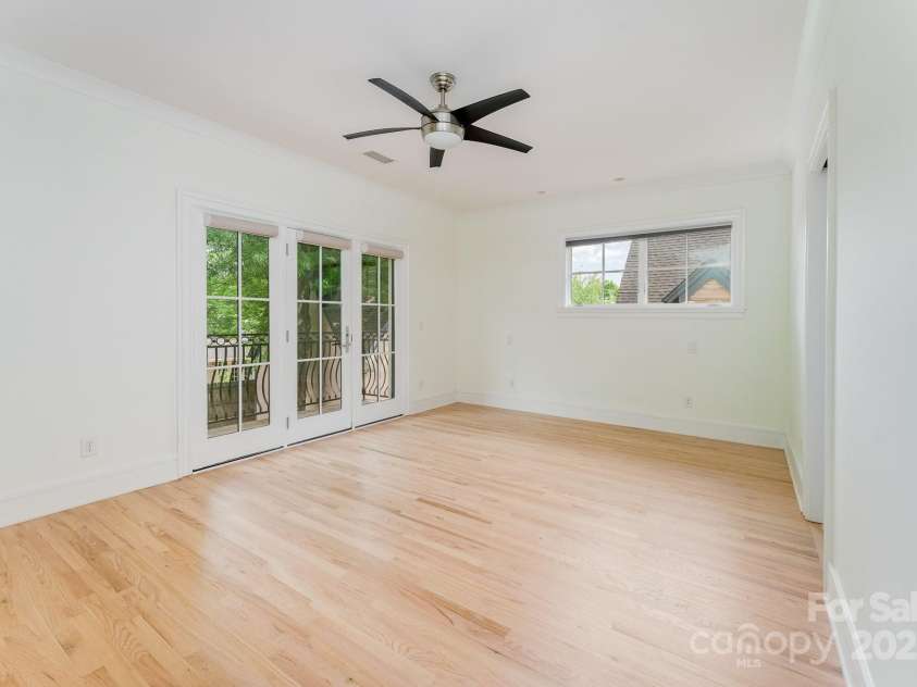 1665 Sterling Road, Charlotte, NC 28209.  MLS# CAR4234342, YatesRealty ID 3203. 