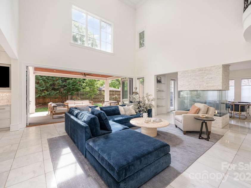 1665 Sterling Road, Charlotte, NC 28209.  MLS# CAR4234342, YatesRealty ID 3203. 