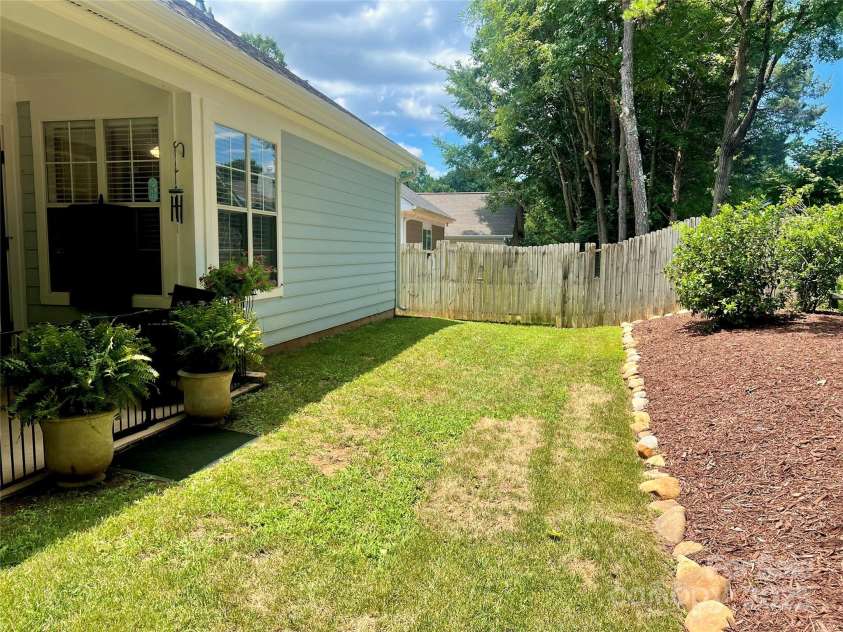 113 Indian Paint Brush Drive, Mooresville, NC 28115.  MLS# CAR4285325, YatesRealty ID 32030. Backyard