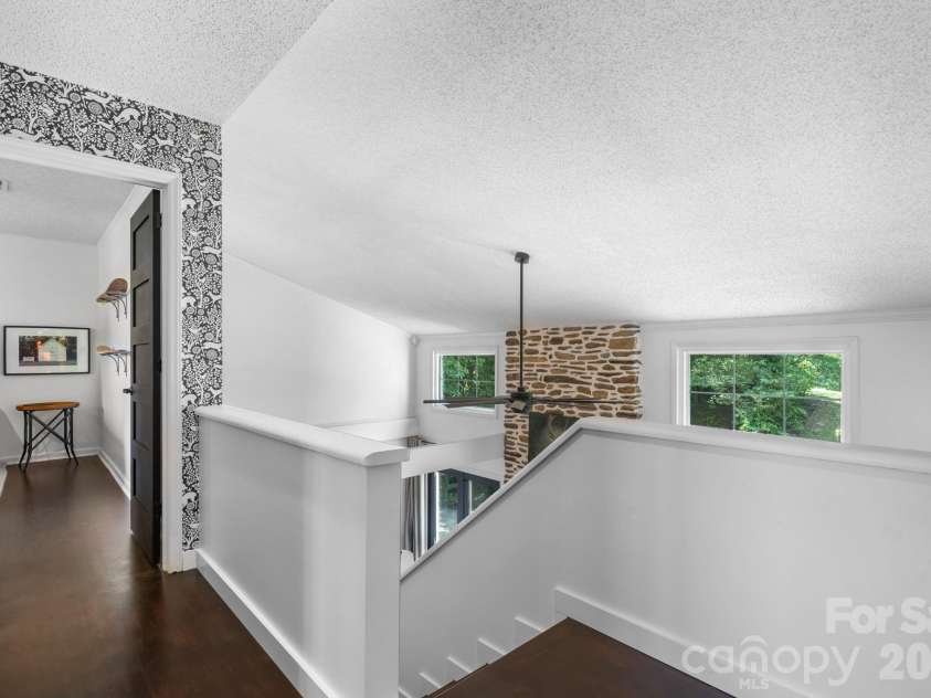 1314 Shirebourn Drive, Hickory, NC 28602.  MLS# CAR4385910, YatesRealty ID 32030. 