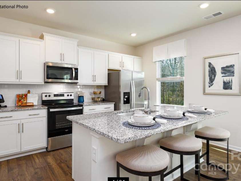 315 Brinkley Drive, Kings Mountain, NC 28086.  MLS# CAR4233039, YatesRealty ID 32031. 