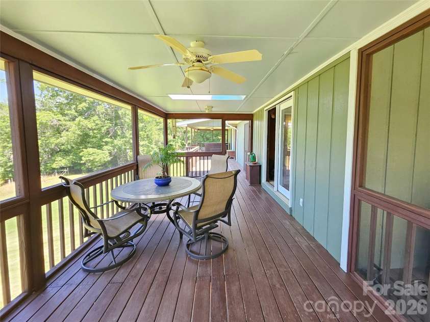 72 Ridgetop Lane, Spruce Pine, NC 28777.  MLS# CAR4390780, YatesRealty ID 32032. 