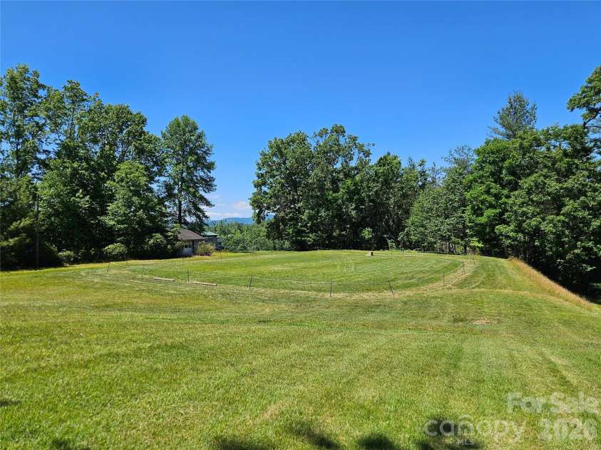 72 Ridgetop Lane, Spruce Pine, NC 28777.  MLS# CAR4390780, YatesRealty ID 32032. 