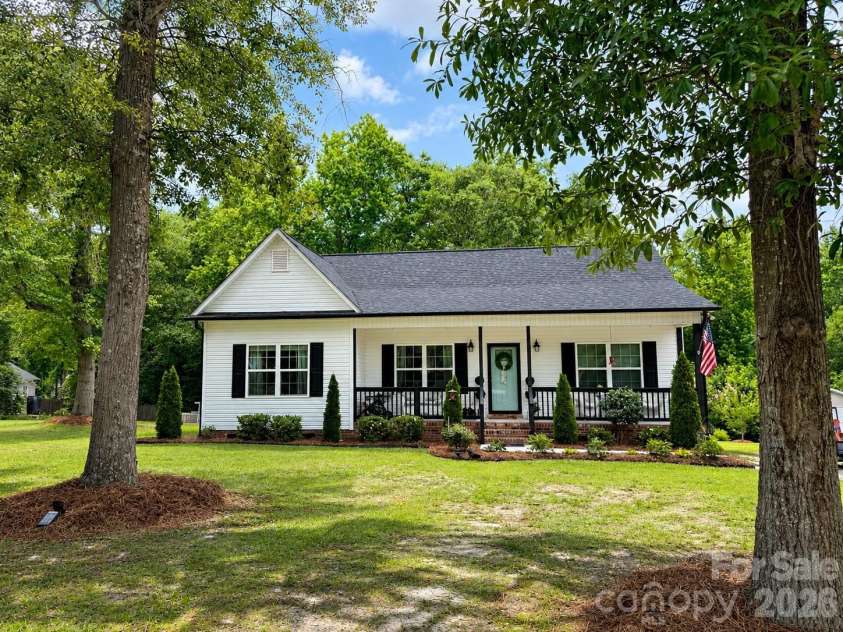 309 Godfrey Street, Pageland, SC 29728.  MLS# CAR4391585, YatesRealty ID 32034. 