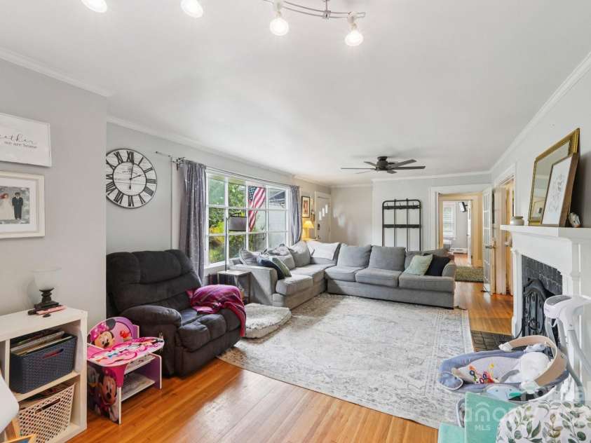 522 Sunnyside Drive, Concord, NC 28025.  MLS# CAR4282167, YatesRealty ID 32034. 