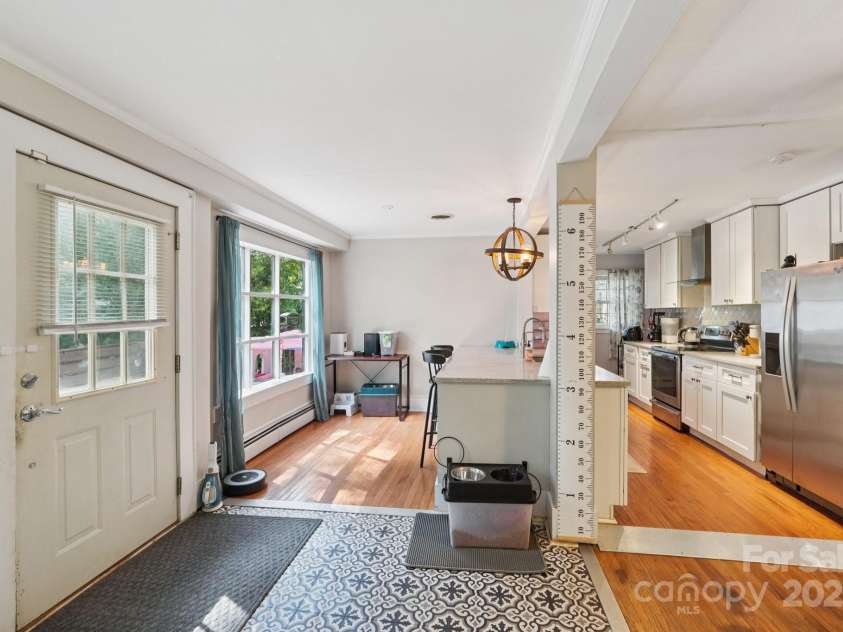 522 Sunnyside Drive, Concord, NC 28025.  MLS# CAR4282167, YatesRealty ID 32034. 