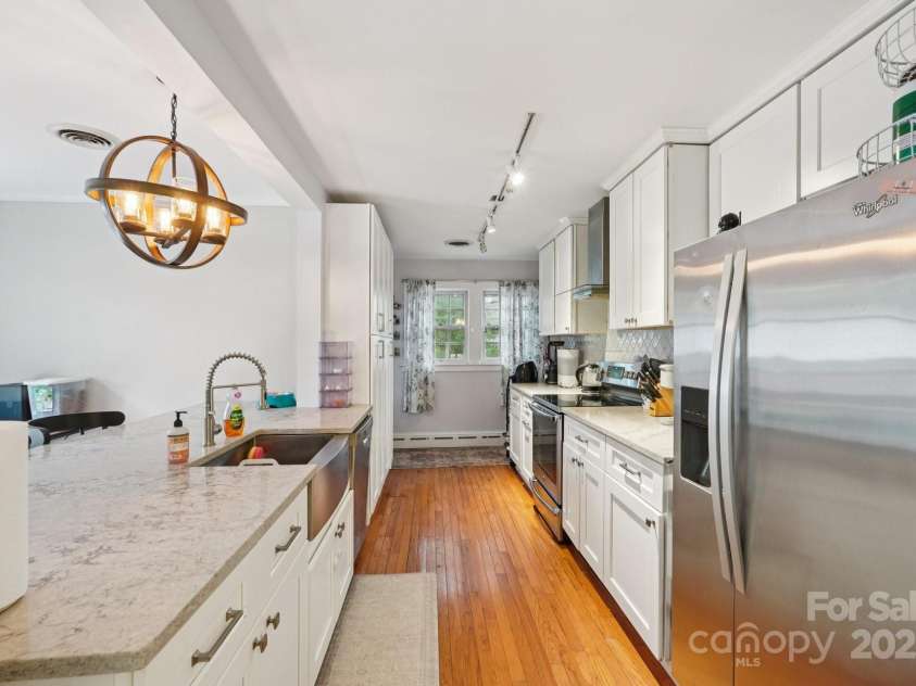 522 Sunnyside Drive, Concord, NC 28025.  MLS# CAR4282167, YatesRealty ID 32034. 