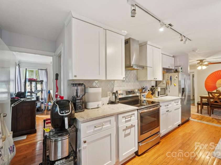 522 Sunnyside Drive, Concord, NC 28025.  MLS# CAR4282167, YatesRealty ID 32034. 