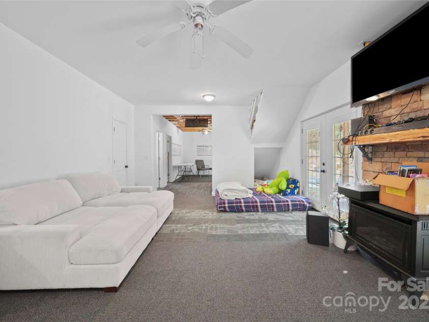 147 Hedgeline Drive, Troy, NC 27371.  MLS# CAR4278017, YatesRealty ID 32036. Basement