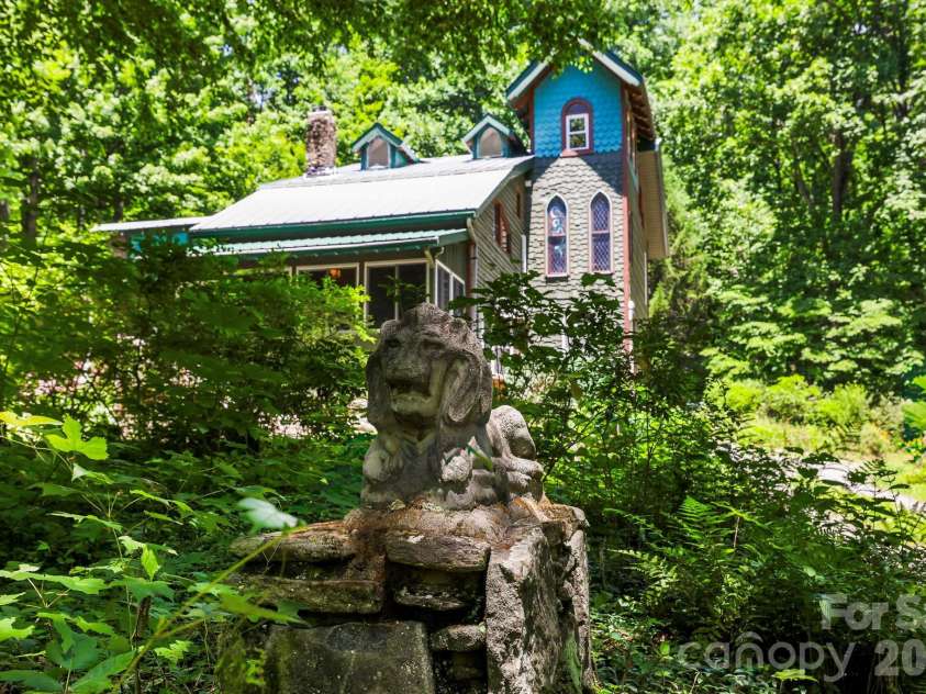 173 Camp Elliott Road, Black Mountain, NC 28711.  MLS# CAR4394206, YatesRealty ID 32036. 