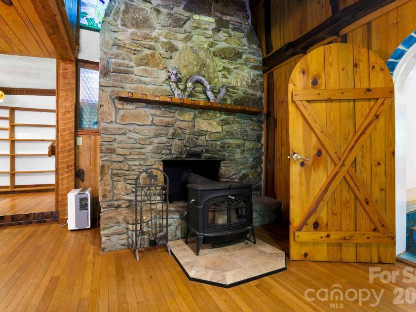 173 Camp Elliott Road, Black Mountain, NC 28711.  MLS# CAR4394206, YatesRealty ID 32036. 