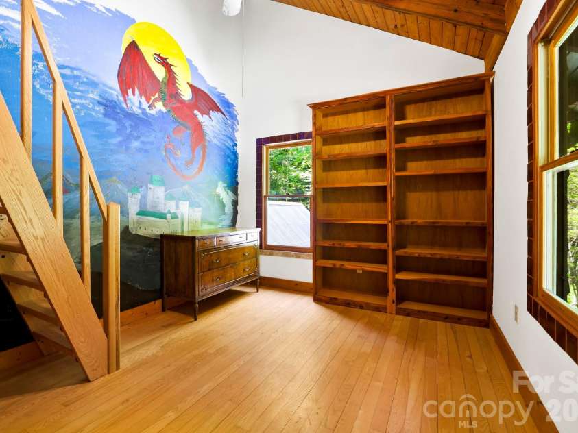 173 Camp Elliott Road, Black Mountain, NC 28711.  MLS# CAR4394206, YatesRealty ID 32036. 
