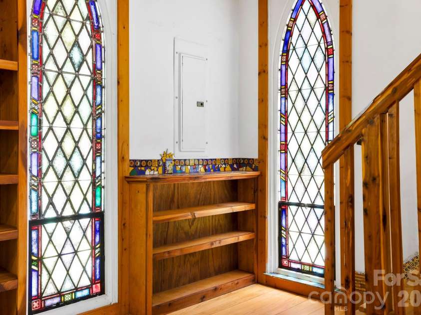 173 Camp Elliott Road, Black Mountain, NC 28711.  MLS# CAR4394206, YatesRealty ID 32036. 