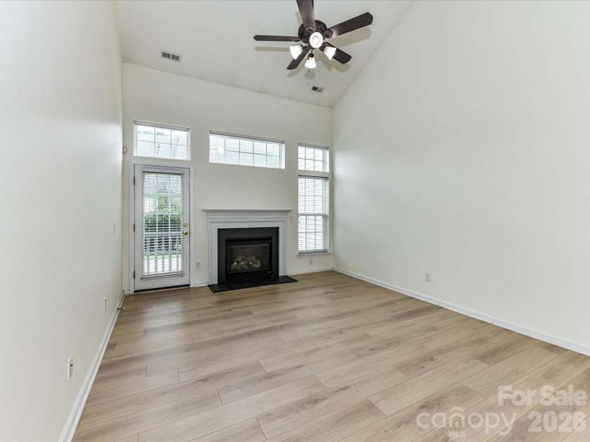 615 Colbert Way, Fort Mill, SC 29715.  MLS# CAR4389108, YatesRealty ID 32037. 