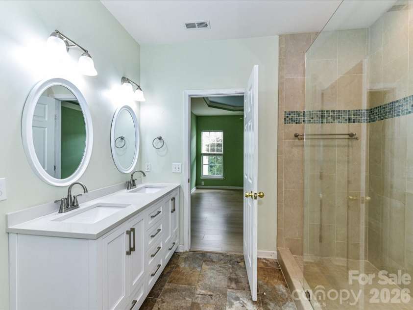 615 Colbert Way, Fort Mill, SC 29715.  MLS# CAR4389108, YatesRealty ID 32037. 