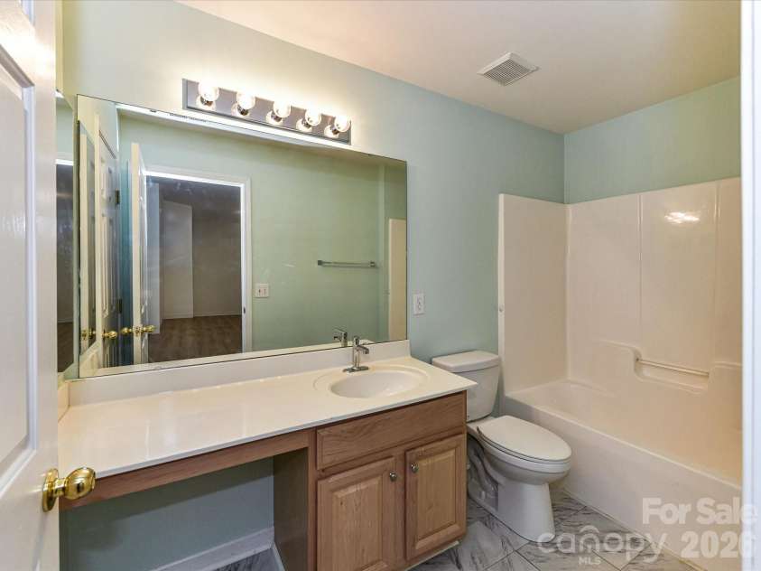 615 Colbert Way, Fort Mill, SC 29715.  MLS# CAR4389108, YatesRealty ID 32037. 