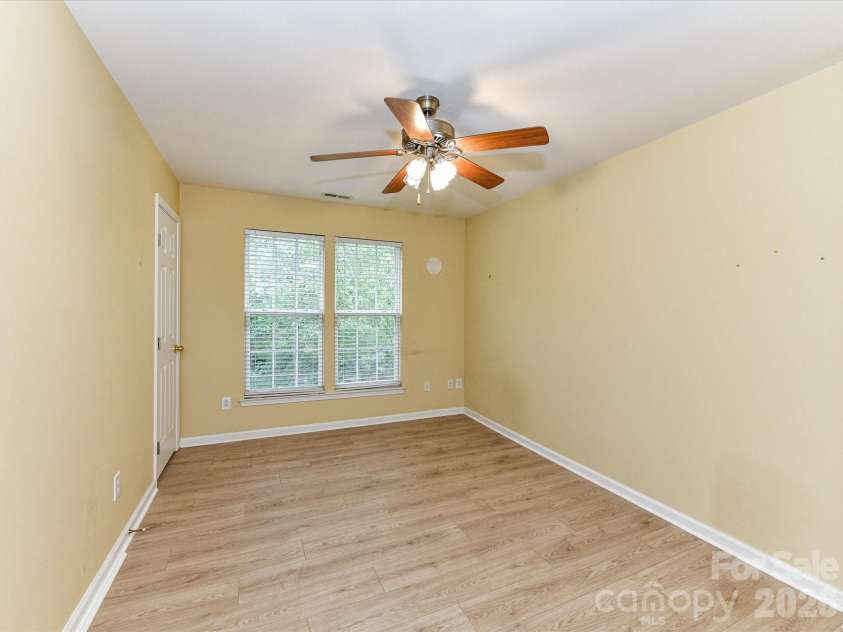 615 Colbert Way, Fort Mill, SC 29715.  MLS# CAR4389108, YatesRealty ID 32037. 