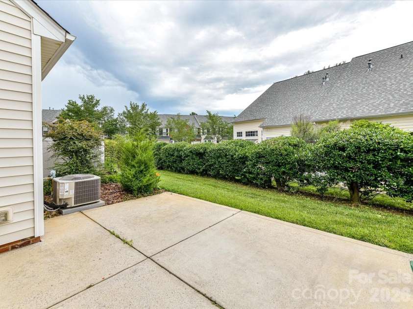 615 Colbert Way, Fort Mill, SC 29715.  MLS# CAR4389108, YatesRealty ID 32037. 