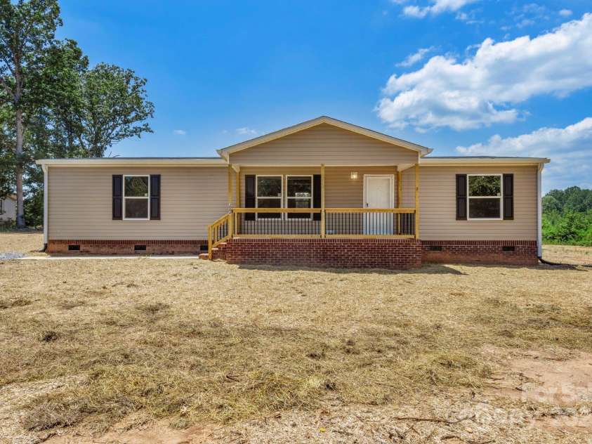 3009 Polkville Road, Shelby, NC 28150.  MLS# CAR4287348, YatesRealty ID 32038. 