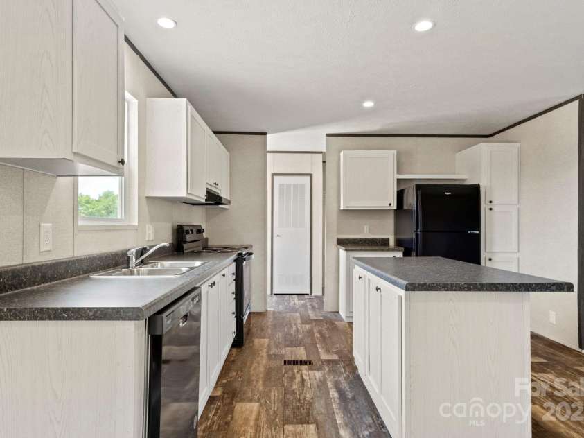 3009 Polkville Road, Shelby, NC 28150.  MLS# CAR4287348, YatesRealty ID 32038. 