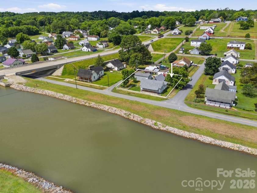 802 Canal Road, Lockhart, SC 29364.  MLS# CAR4392852, YatesRealty ID 32038. 802 Canal Street, Lockhart SC