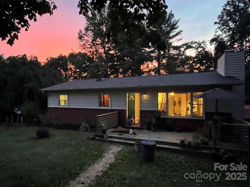 115 Chapman Drive, Asheville, NC 28805.  MLS# CAR4217914, YatesRealty ID 32039. Coming Soon!!
