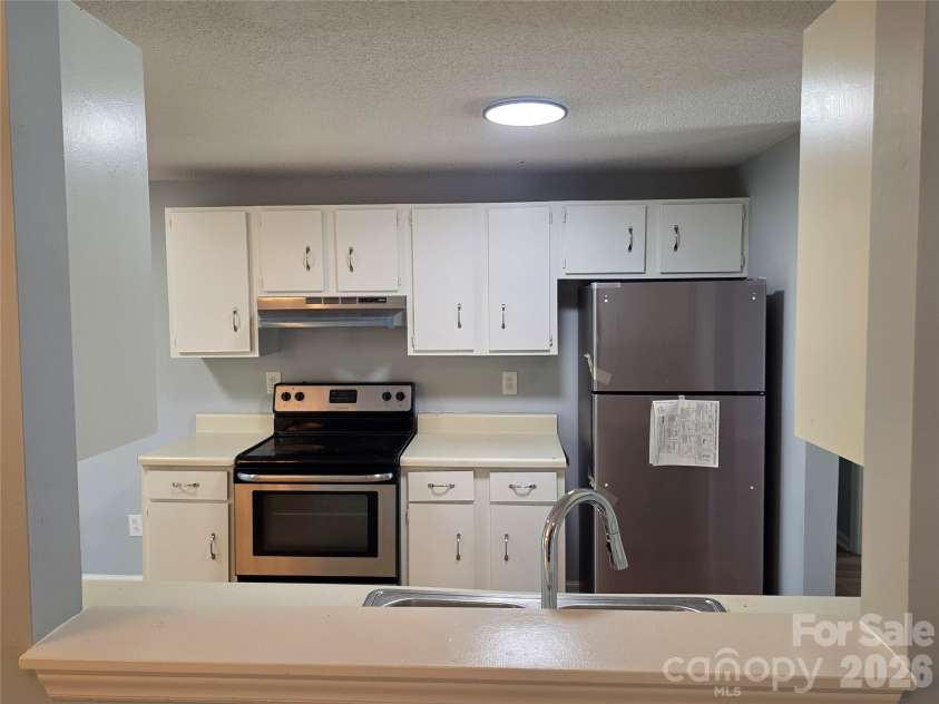 4827 Harri Ann Drive, Charlotte, NC 28227.  MLS# CAR4391150, YatesRealty ID 32039. 