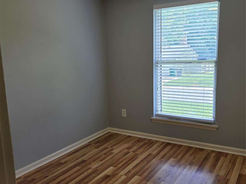 4827 Harri Ann Drive, Charlotte, NC 28227.  MLS# CAR4391150, YatesRealty ID 32039. 