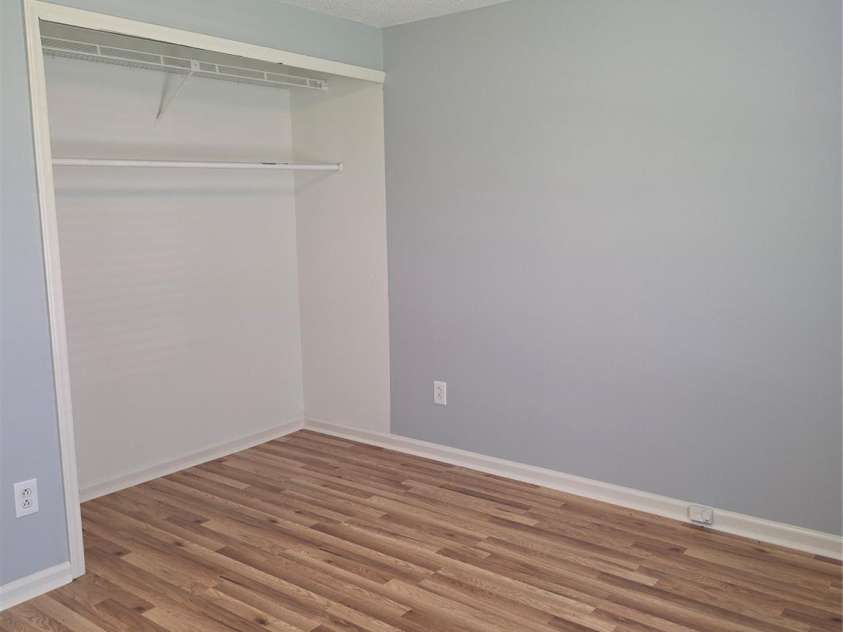 4827 Harri Ann Drive, Charlotte, NC 28227.  MLS# CAR4391150, YatesRealty ID 32039. 