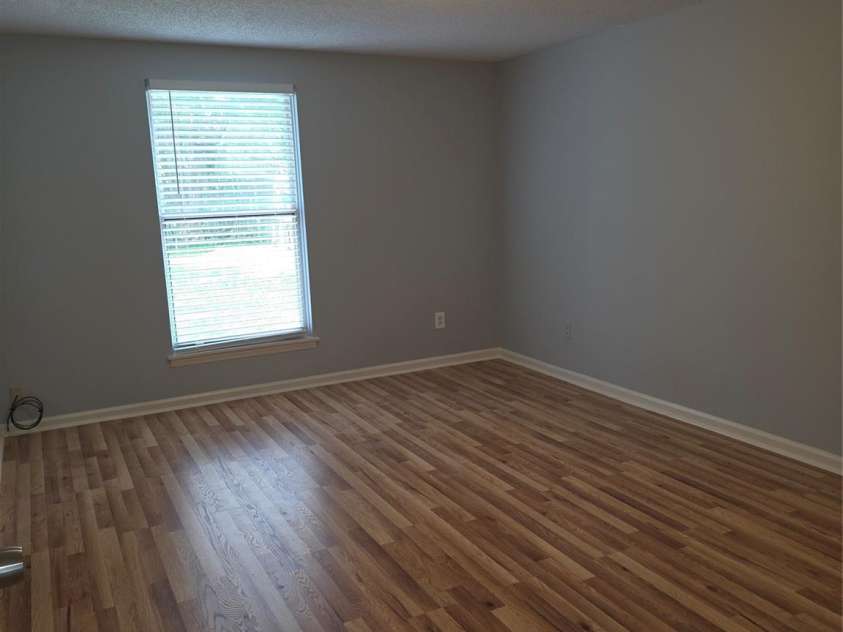 4827 Harri Ann Drive, Charlotte, NC 28227.  MLS# CAR4391150, YatesRealty ID 32039. 