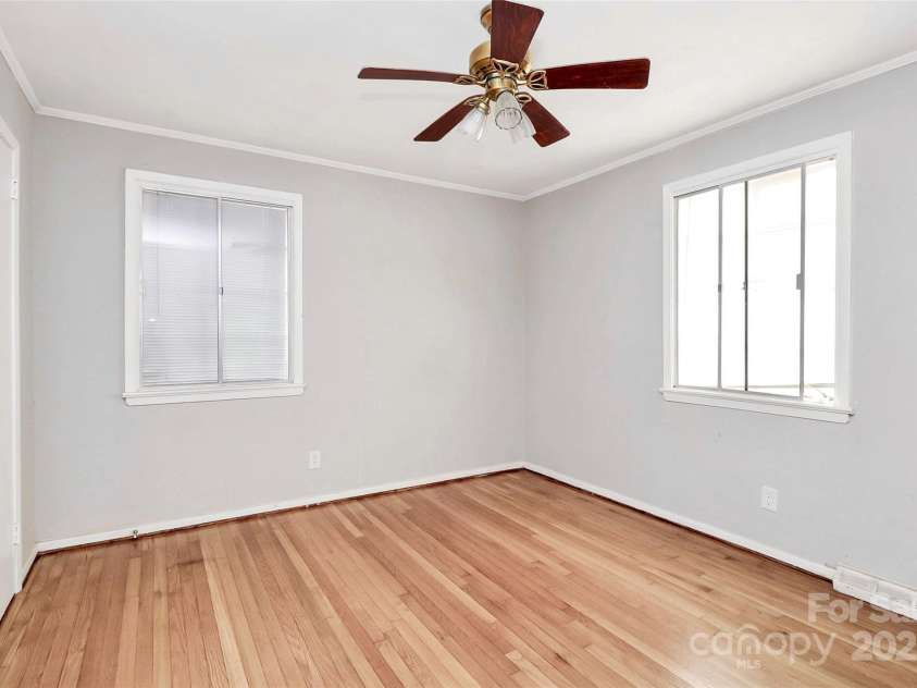 3210 Minnesota Road, Charlotte, NC 28208.  MLS# CAR4310835, YatesRealty ID 3204. 