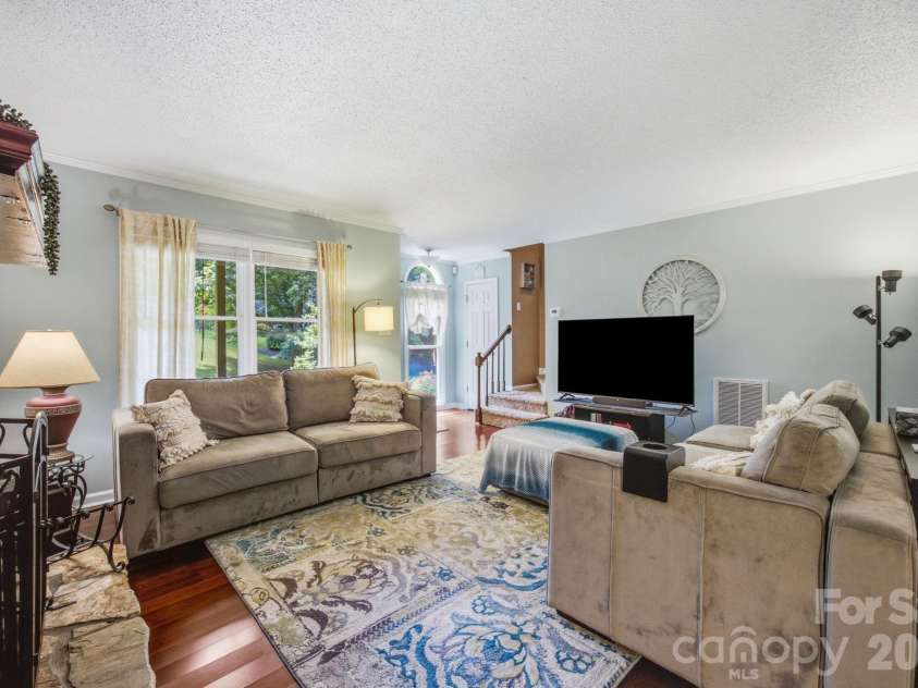 112 Bristlecone Court, Gastonia, NC 28056.  MLS# CAR4395026, YatesRealty ID 32040. 