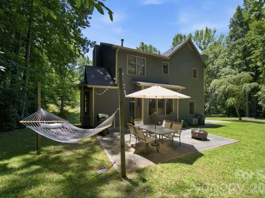 112 Bristlecone Court, Gastonia, NC 28056.  MLS# CAR4395026, YatesRealty ID 32040. 
