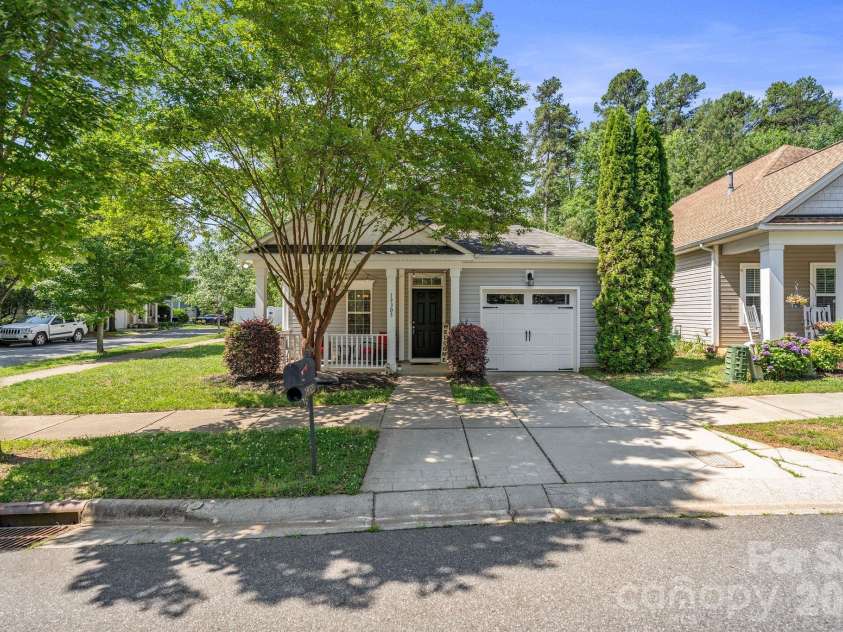 19303 Pocono Lane, Cornelius, NC 28031.  MLS# CAR4379962, YatesRealty ID 32041. 