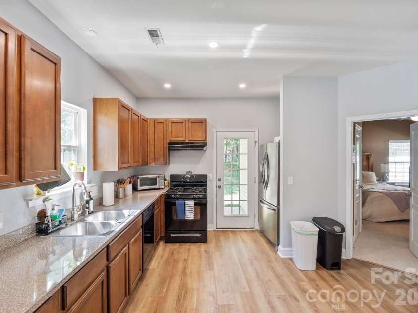 19303 Pocono Lane, Cornelius, NC 28031.  MLS# CAR4379962, YatesRealty ID 32041. 