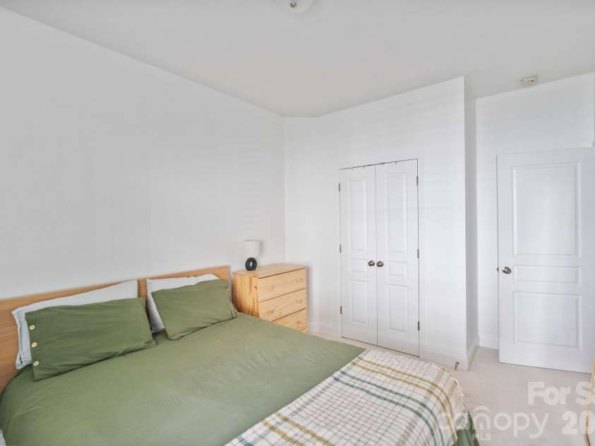 19303 Pocono Lane, Cornelius, NC 28031.  MLS# CAR4379962, YatesRealty ID 32041. 