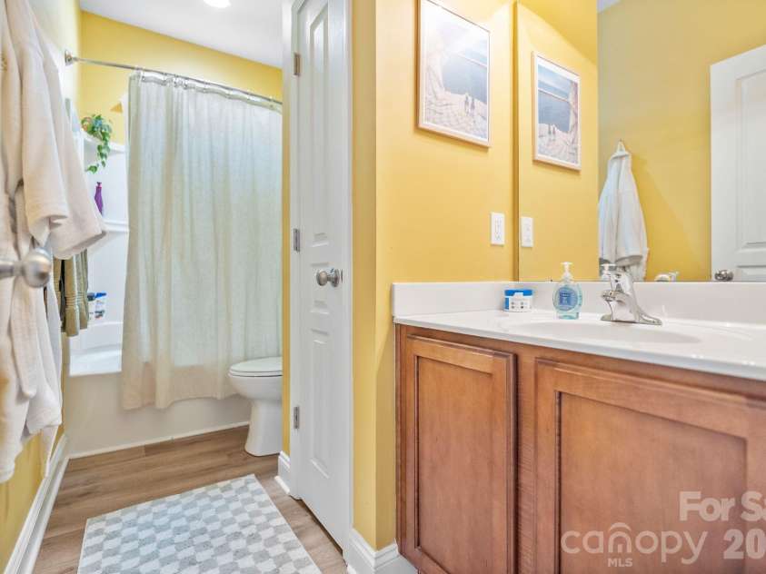 19303 Pocono Lane, Cornelius, NC 28031.  MLS# CAR4379962, YatesRealty ID 32041. 