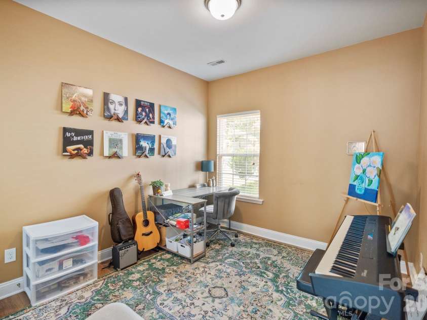 19303 Pocono Lane, Cornelius, NC 28031.  MLS# CAR4379962, YatesRealty ID 32041. 
