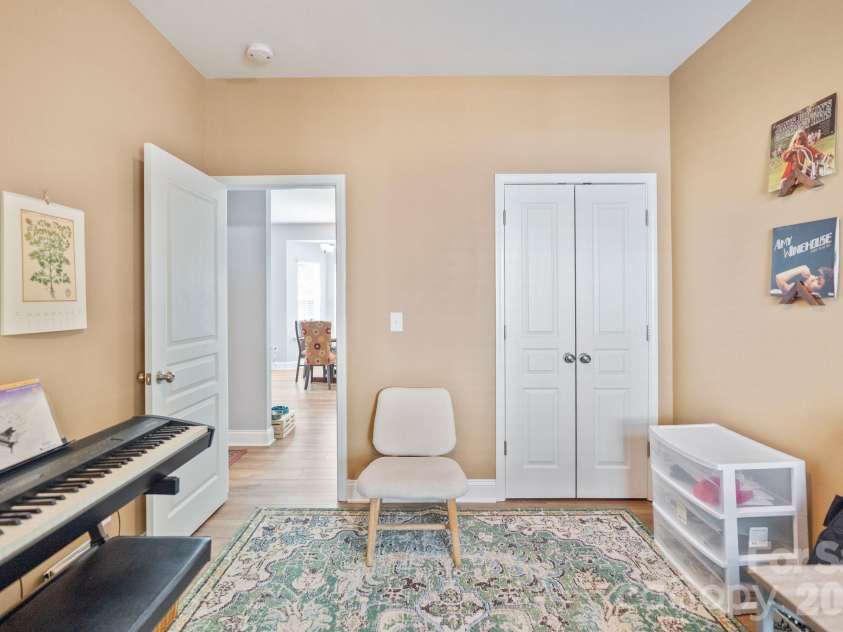 19303 Pocono Lane, Cornelius, NC 28031.  MLS# CAR4379962, YatesRealty ID 32041. 