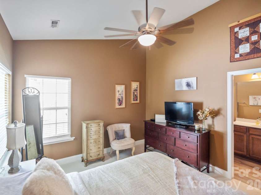 19303 Pocono Lane, Cornelius, NC 28031.  MLS# CAR4379962, YatesRealty ID 32041. 