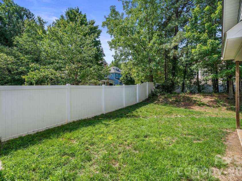 19303 Pocono Lane, Cornelius, NC 28031.  MLS# CAR4379962, YatesRealty ID 32041. 