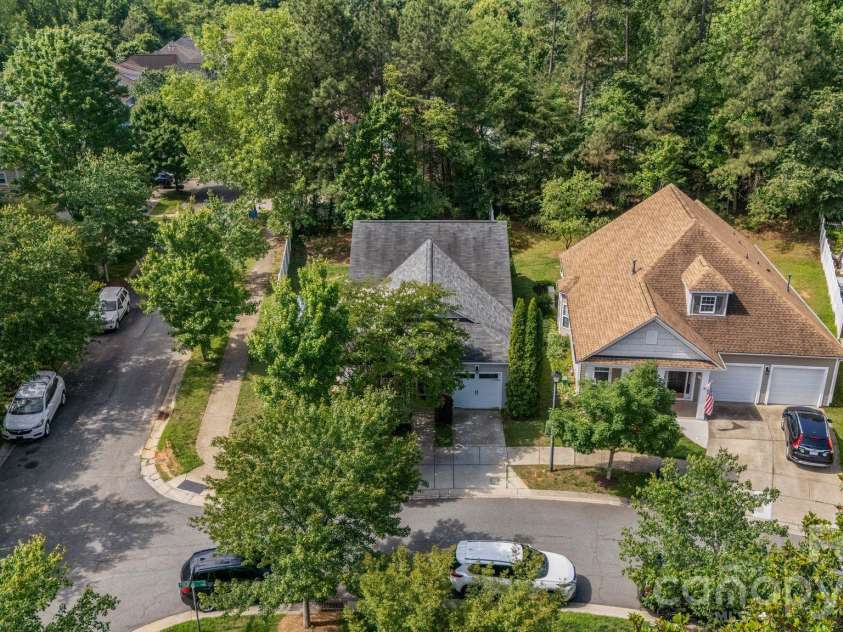 19303 Pocono Lane, Cornelius, NC 28031.  MLS# CAR4379962, YatesRealty ID 32041. 