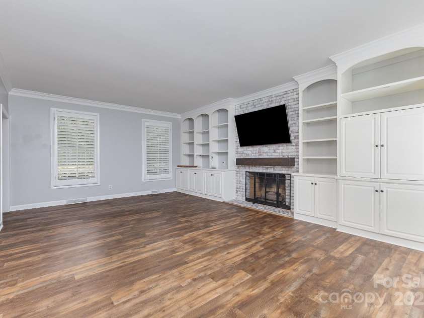 1468 Woodhurst Drive, Rock Hill, SC 29732.  MLS# CAR4250110, YatesRealty ID 32043. 