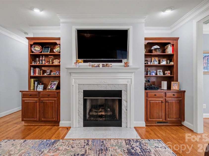 172 Eaglecrest Drive, Matthews, NC 28104.  MLS# CAR4387167, YatesRealty ID 32044. 