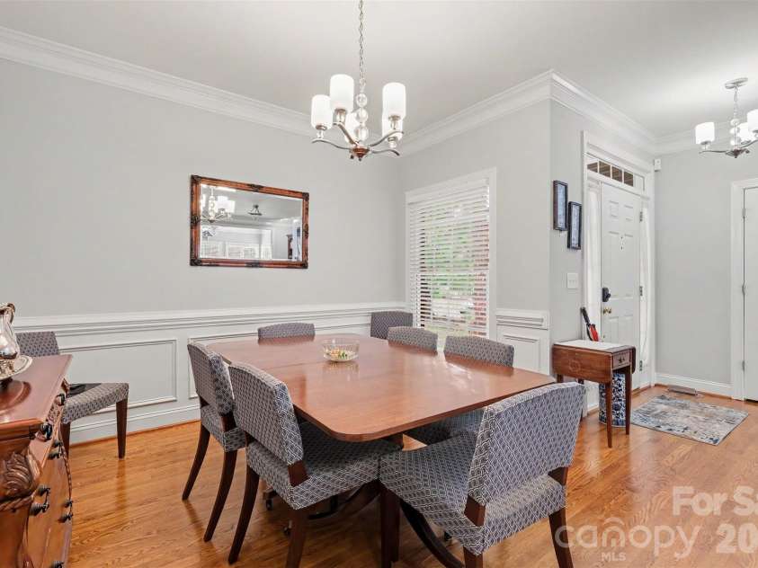 172 Eaglecrest Drive, Matthews, NC 28104.  MLS# CAR4387167, YatesRealty ID 32044. 