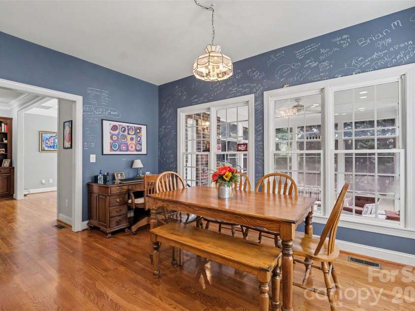 172 Eaglecrest Drive, Matthews, NC 28104.  MLS# CAR4387167, YatesRealty ID 32044. 