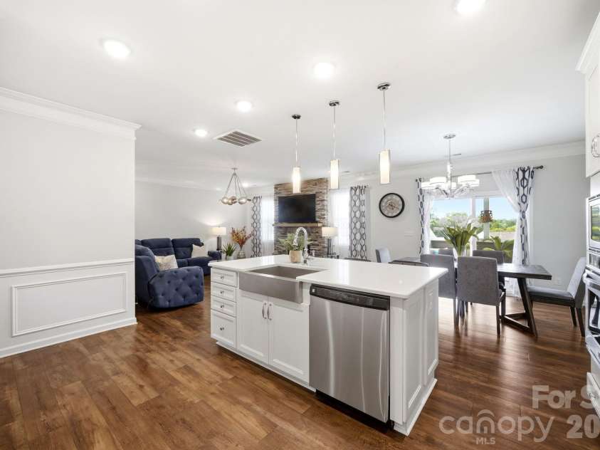 110 Caversham Drive, Mooresville, NC 28115.  MLS# CAR4394719, YatesRealty ID 32045. 