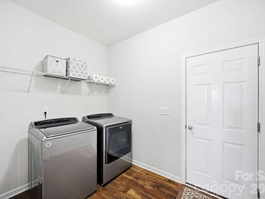 110 Caversham Drive, Mooresville, NC 28115.  MLS# CAR4394719, YatesRealty ID 32045. 